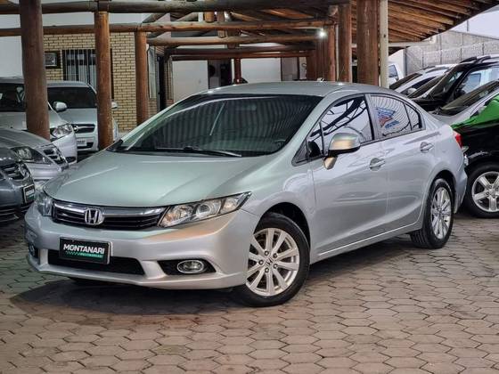 HONDA CIVIC 1.8 LXS 16V FLEX 4P AUTOMÁTICO